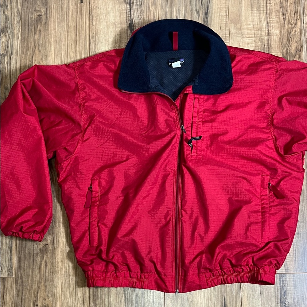 RARE VTG  Patagonia Unisex L Windbreaker Lightweight Full Zip Red Jacket EUC
